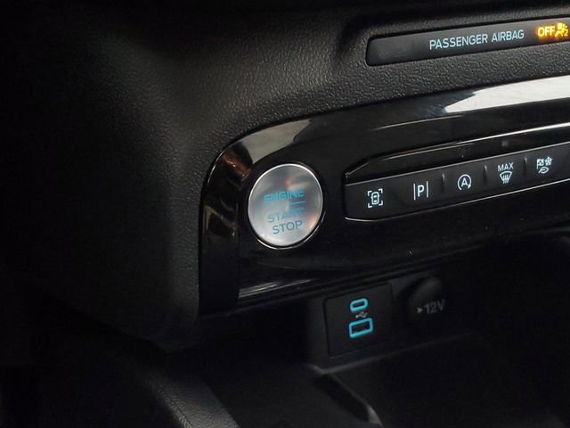 Certified 2023 Ford Escape Platinum w/ Premium Technology Package image 20