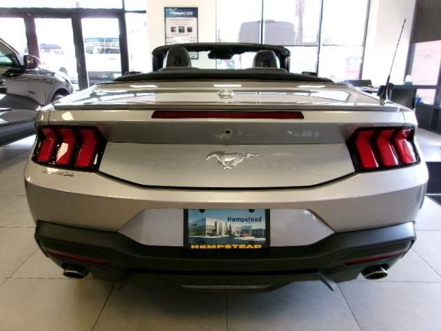 Certified 2025 Ford Mustang Premium RWD image 4