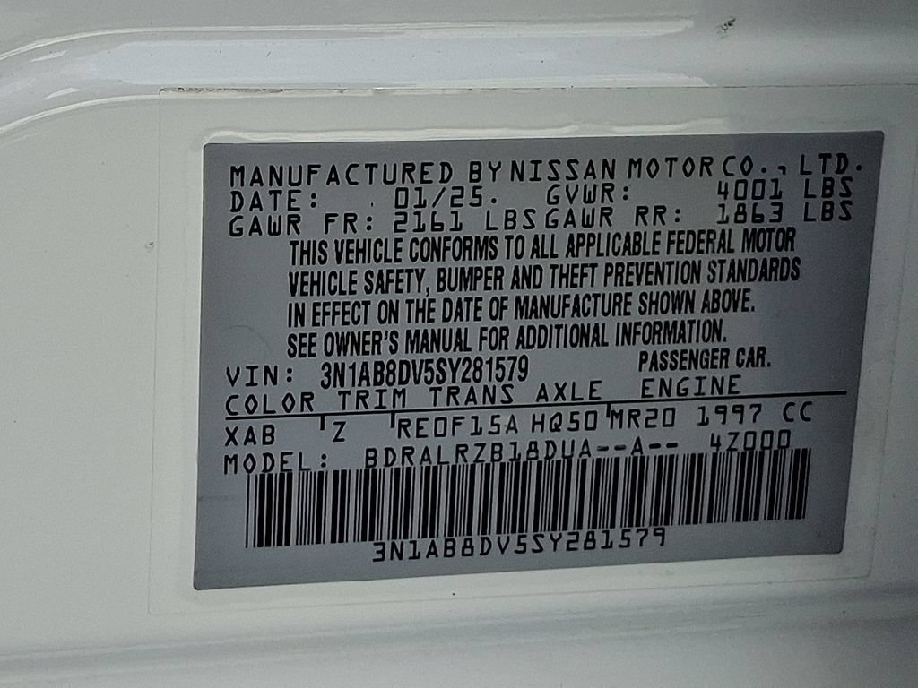Used 2025 Nissan Sentra SR FWD image 26