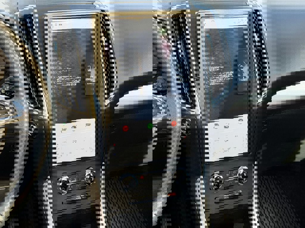 Certified 2024 Ford Edge SEL w/ Convenience Package image 35