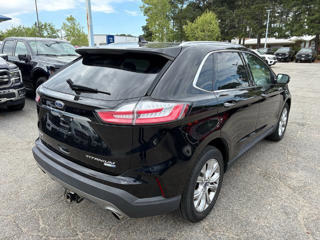 Certified 2019 Ford Edge Titanium AWD/4WD image 5