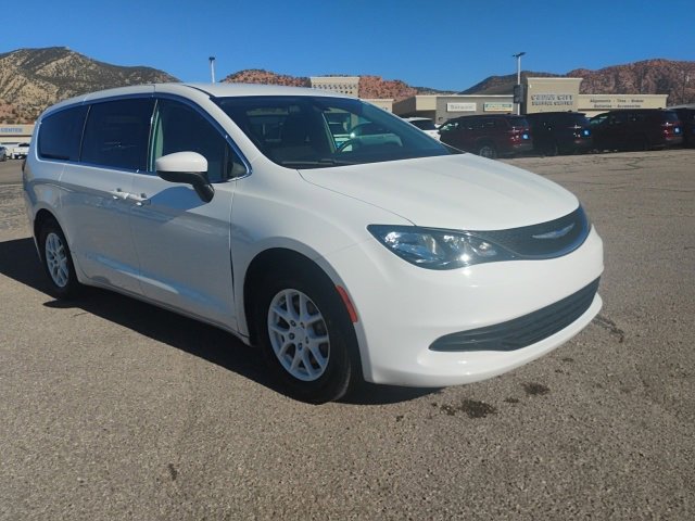 Used 2018 Chrysler Pacifica LX
