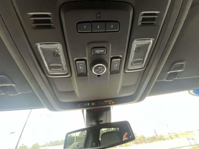 Used 2021 GMC Yukon XL Denali image 27