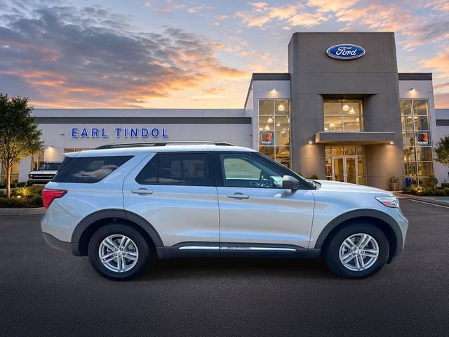 Certified 2021 Ford Explorer XLT RWD image 9
