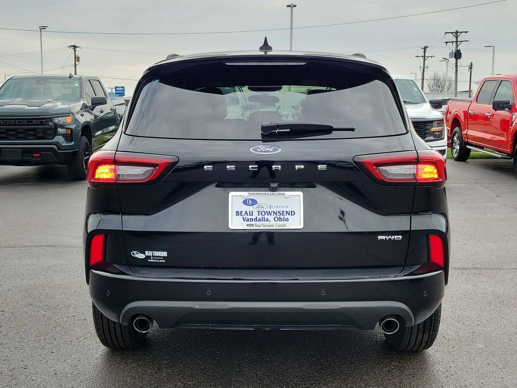 Certified 2023 Ford Escape ST-Line w/ Tech Pack #1 image 4