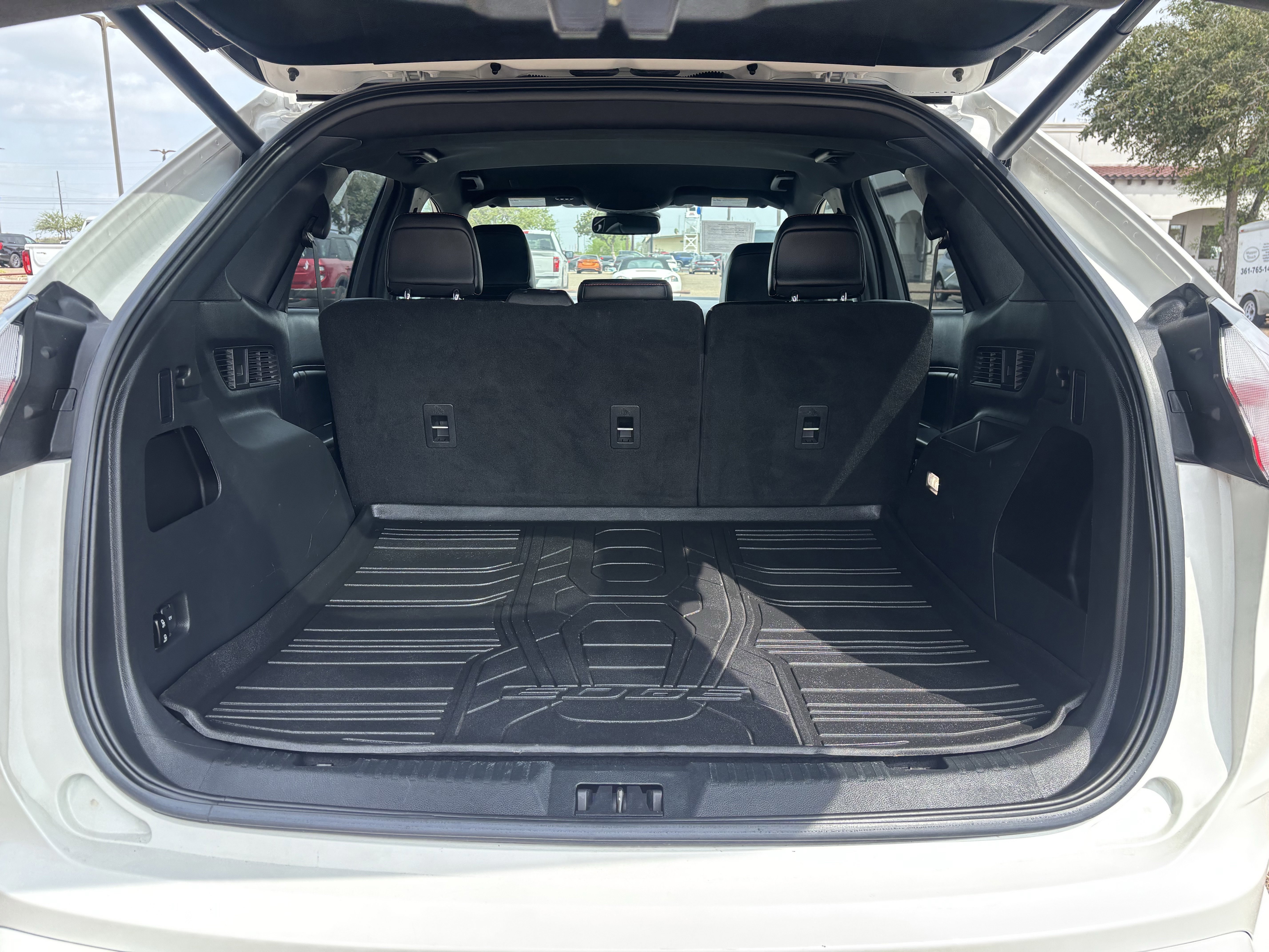 Certified 2024 Ford Edge ST-Line AWD/4WD image 18