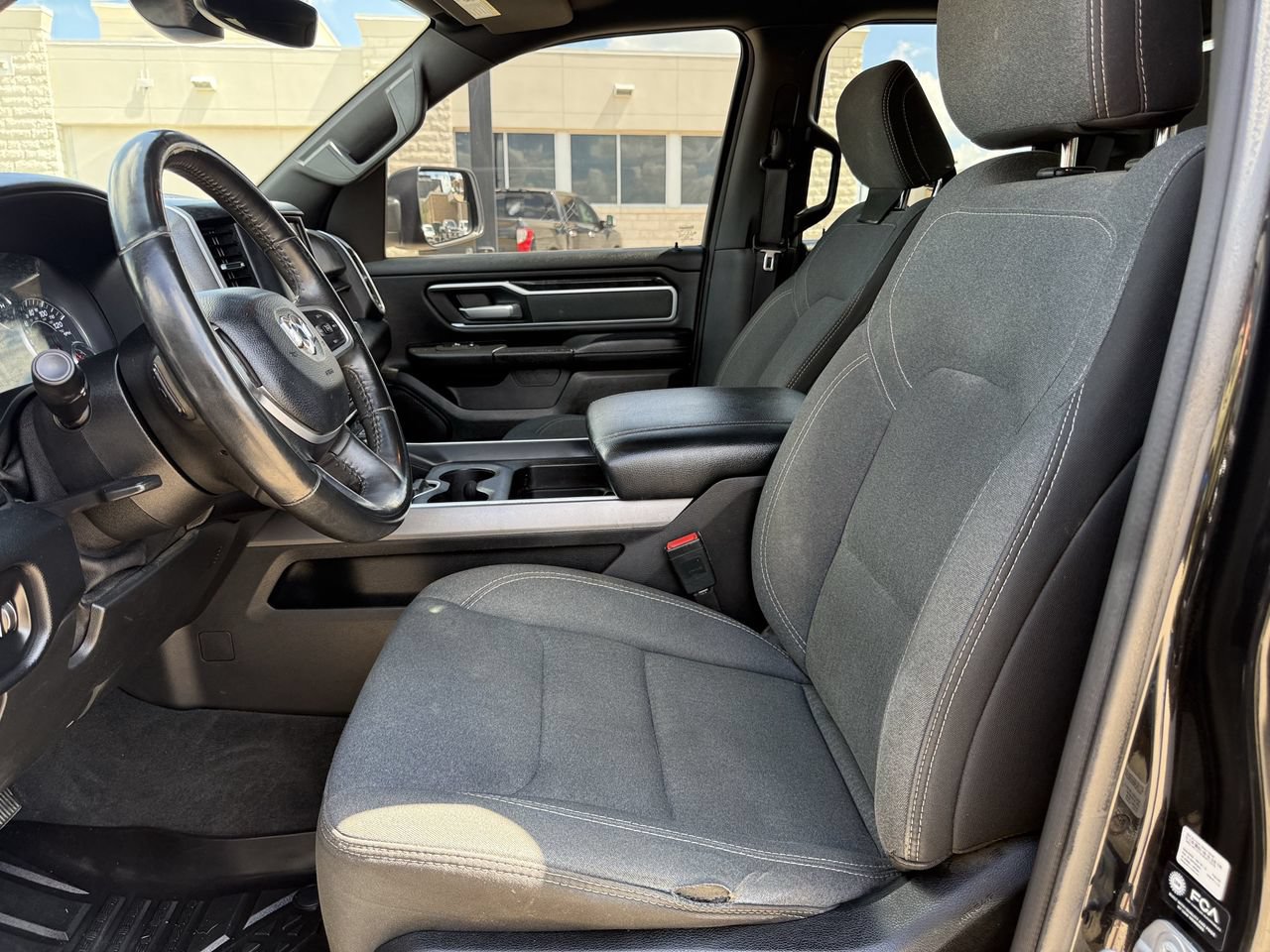 Used 2022 RAM 1500 Big Horn AWD/4WD image 23