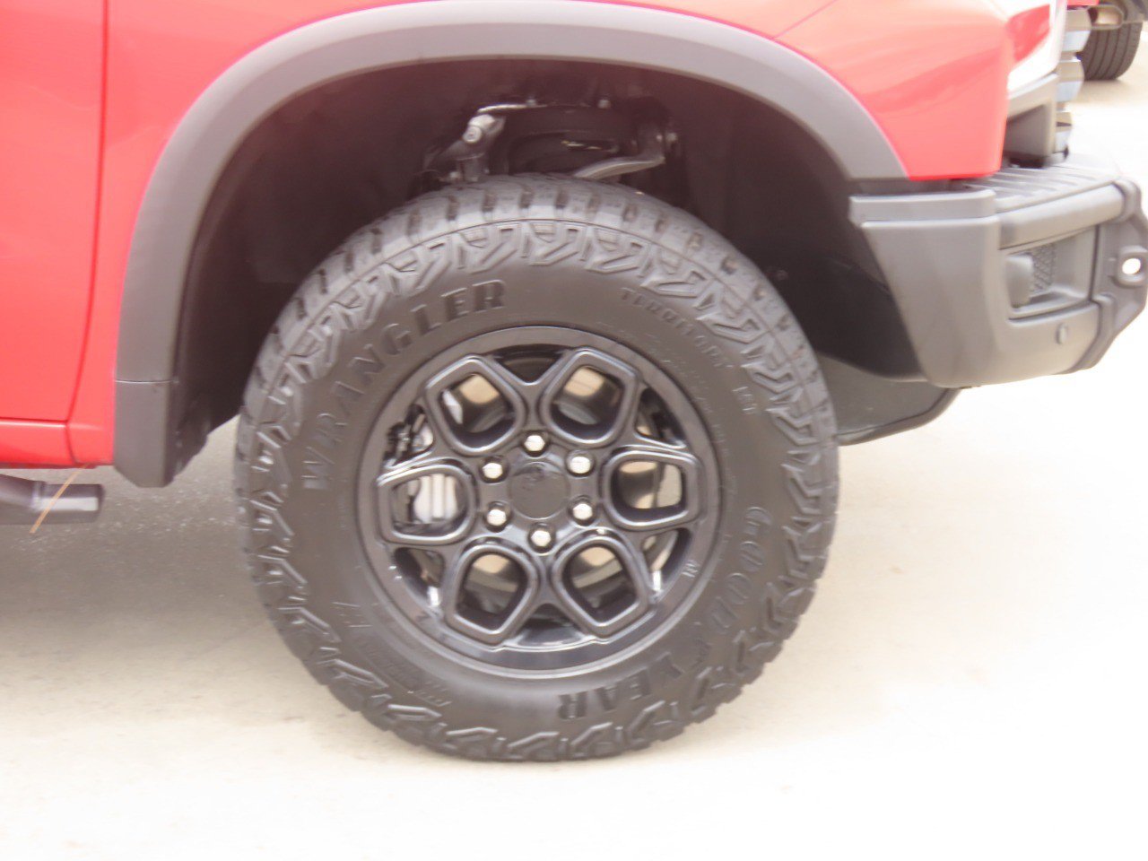 Used 2024 Chevrolet Silverado 1500 ZR2 w/ ZR2 Bison Edition AWD/4WD image 7