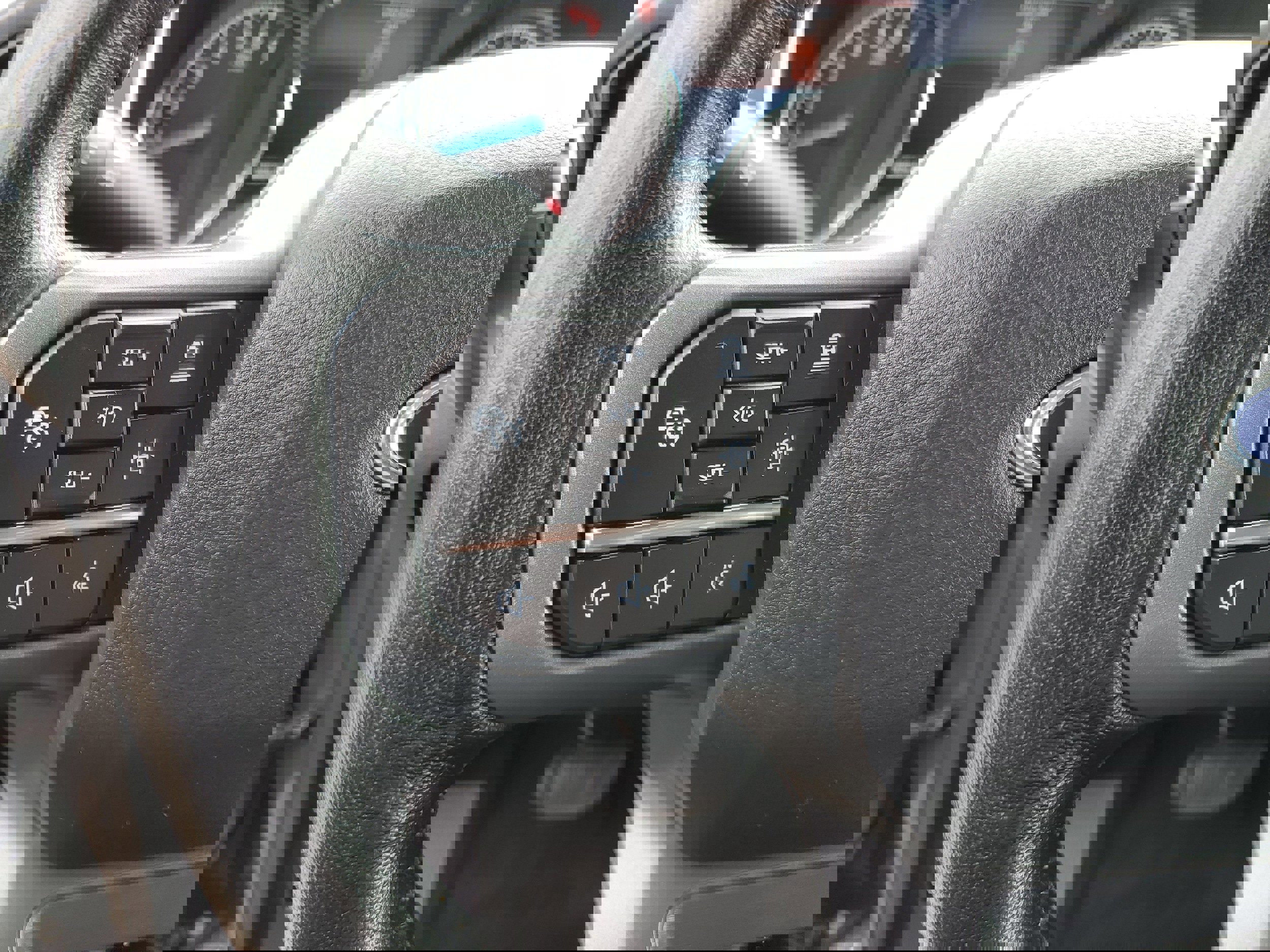 Certified 2022 Ford F150 XLT w/ Equipment Group 302A High image 28