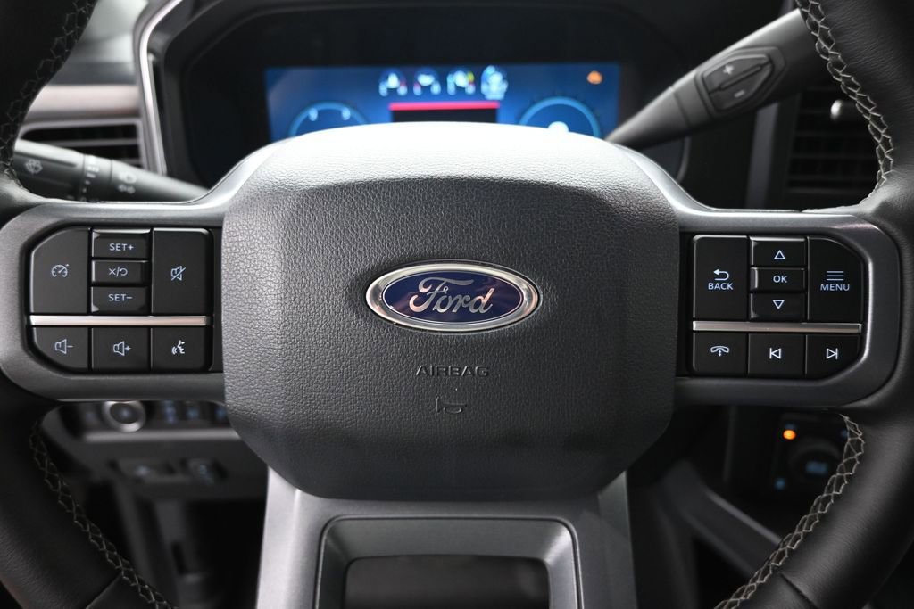 Certified 2025 Ford F350 Lariat w/ Black Appearance Package AWD/4WD image 20