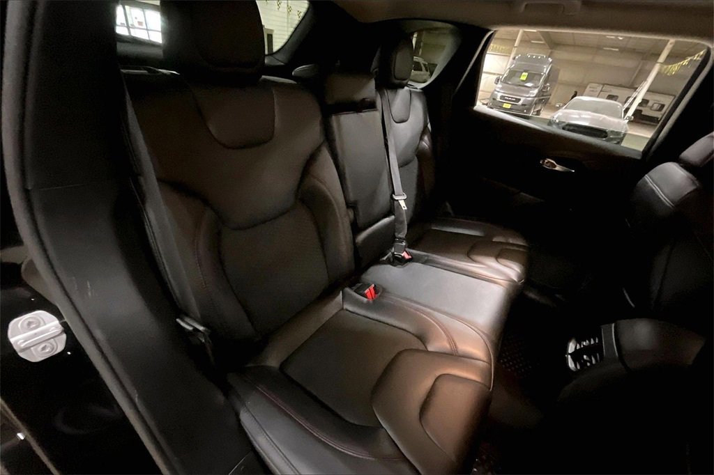 Used 2021 Jeep Cherokee Trailhawk w/ Trailer Tow Group image 25