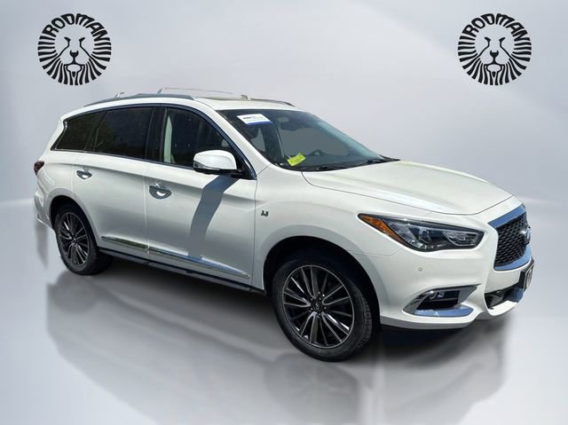 Used 2017 INFINITI QX60 Luxe w/ Deluxe Technology Package AWD/4WD image 3