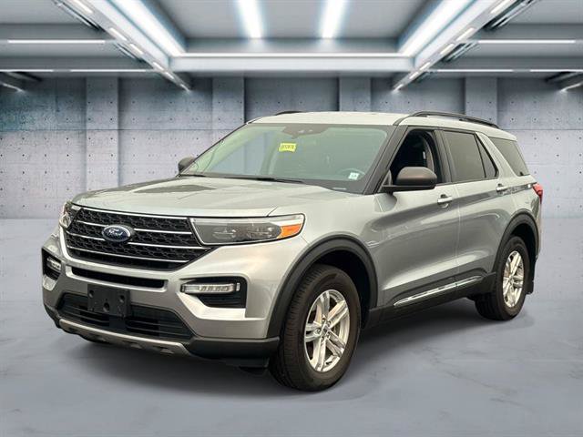 Certified 2023 Ford Explorer XLT w/ Equipment Group 202A AWD/4WD image 23