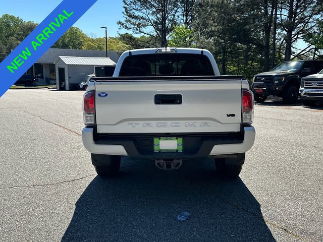 Used 2023 Toyota Tacoma TRD Sport AWD/4WD image 4