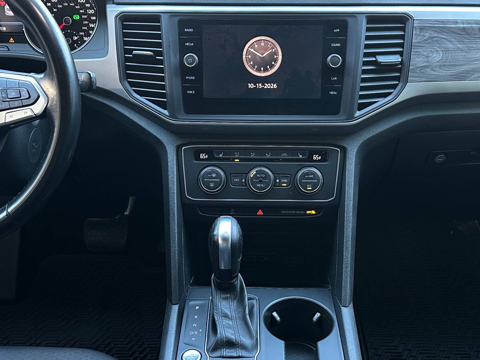 Used 2020 Volkswagen Atlas Cross Sport SE w/ Panoramic Sunroof Package AWD/4WD image 19
