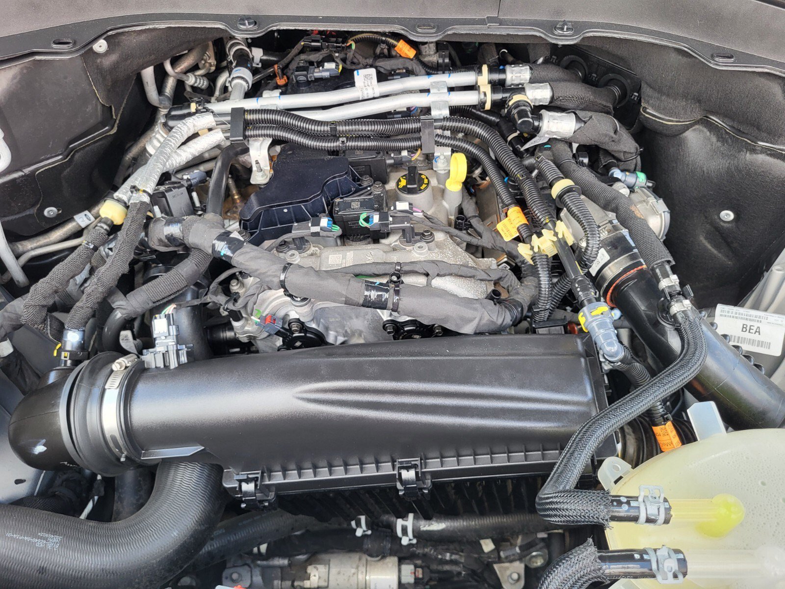 Certified 2025 Ford Explorer Active RWD image 35
