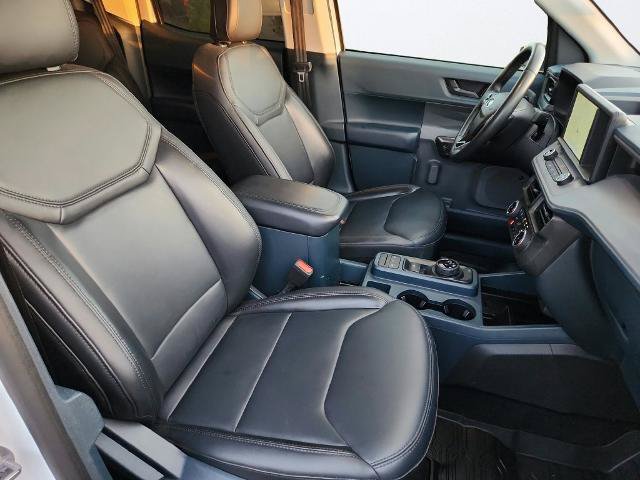 Certified 2024 Ford Maverick Lariat w/ Black Appearance Package FWD image 31