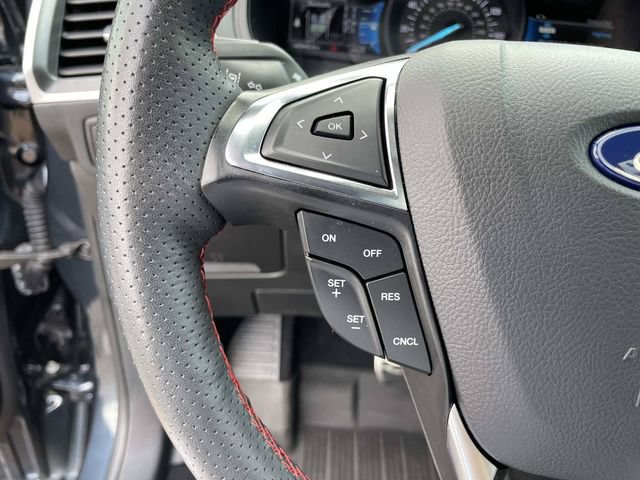 Certified 2024 Ford Edge ST-Line AWD/4WD image 11