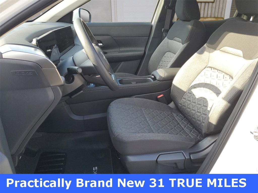 Used 2025 Nissan Kicks SV image 16