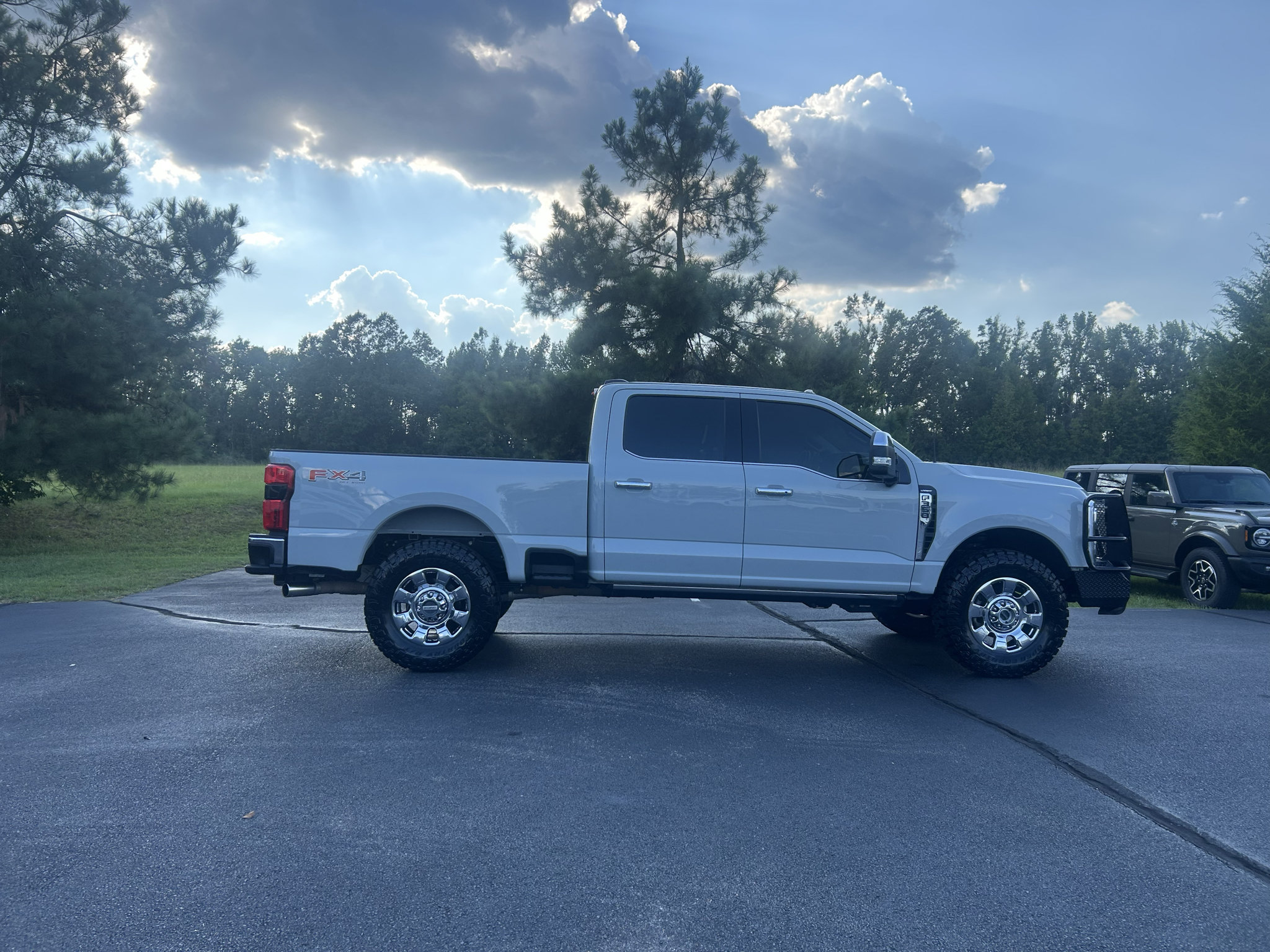 Certified 2025 Ford F350 Lariat w/ Lariat Ultimate Package AWD/4WD image 7