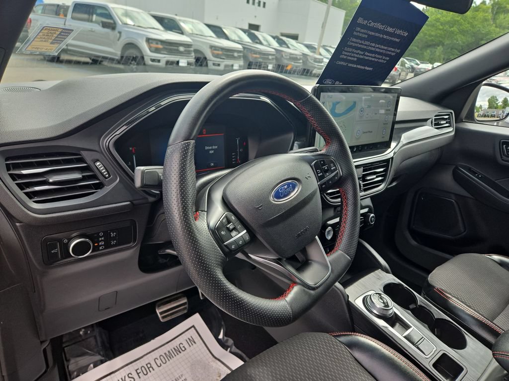 Certified 2023 Ford Escape ST-Line w/ Tech Pack #1 AWD/4WD image 7
