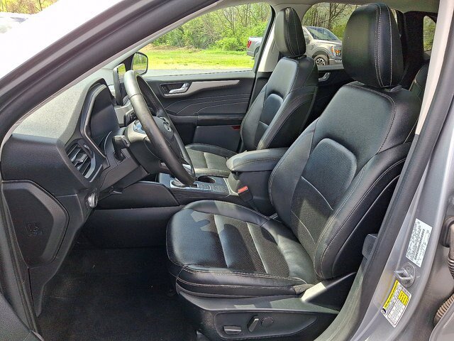 Certified 2022 Ford Escape SEL w/ Technology Package AWD/4WD image 14