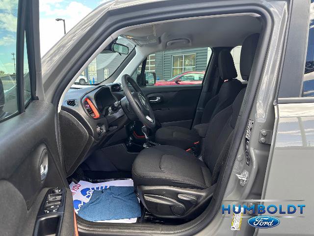 Used 2019 Jeep Renegade Sport AWD/4WD image 13
