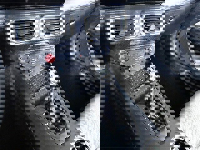 Certified 2024 Ford Mustang Premium image 18