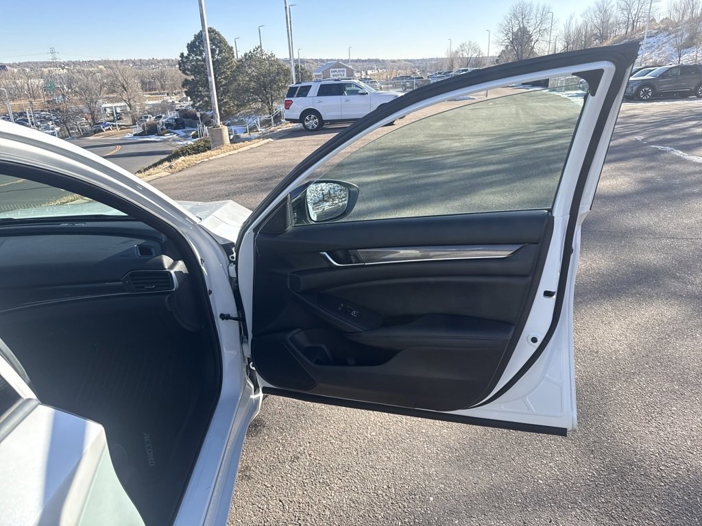 Used 2022 Honda Accord Sport image 25