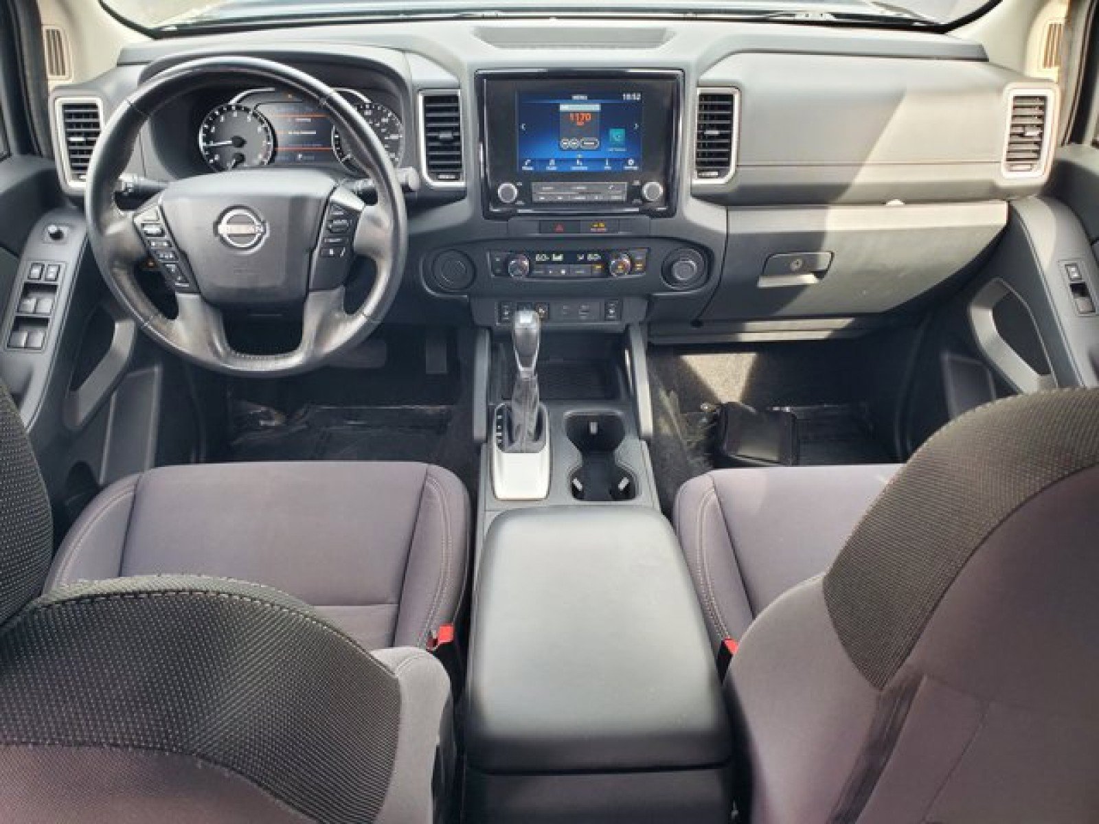 Used 2022 Nissan Frontier SV image 25