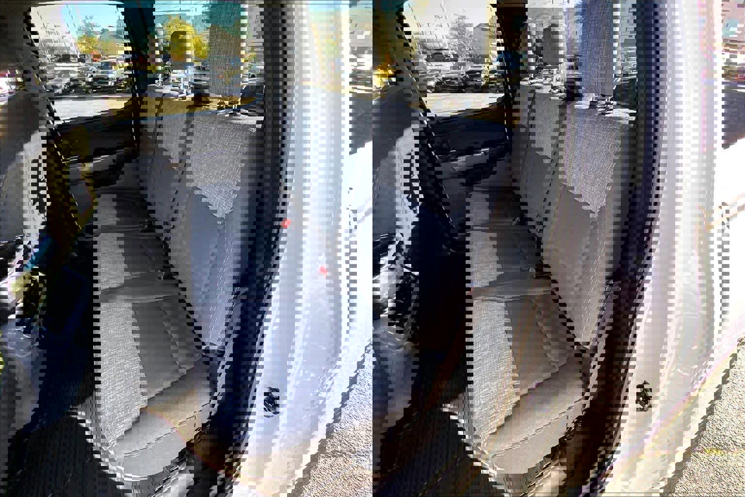 Certified 2022 Ford F150 XLT w/ Equipment Group 302A High image 19