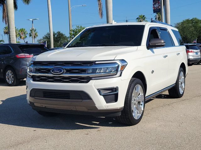 Certified 2024 Ford Expedition King Ranch AWD/4WD image 3