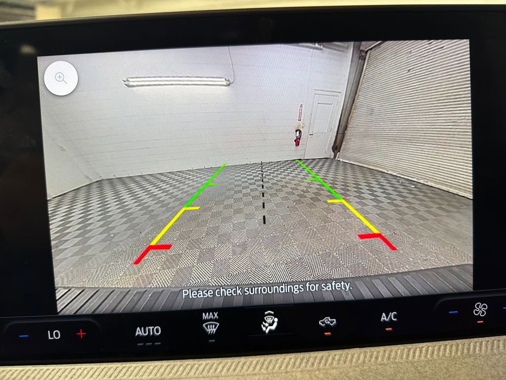 Certified 2025 Ford Maverick XLT image 26