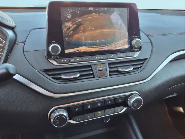 Used 2021 Nissan Altima 2.5 SR w/ SR Premium Package image 22