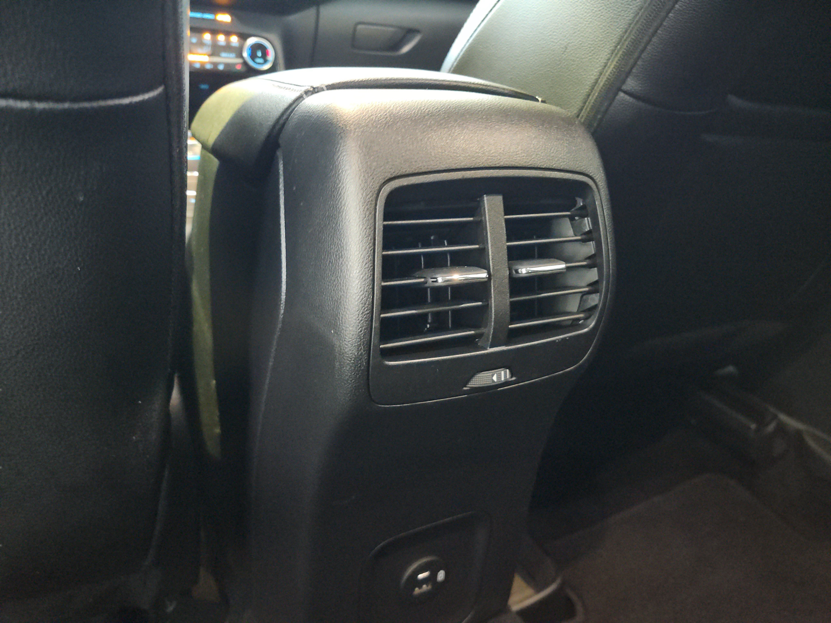 Certified 2022 Ford Escape SEL FWD image 17