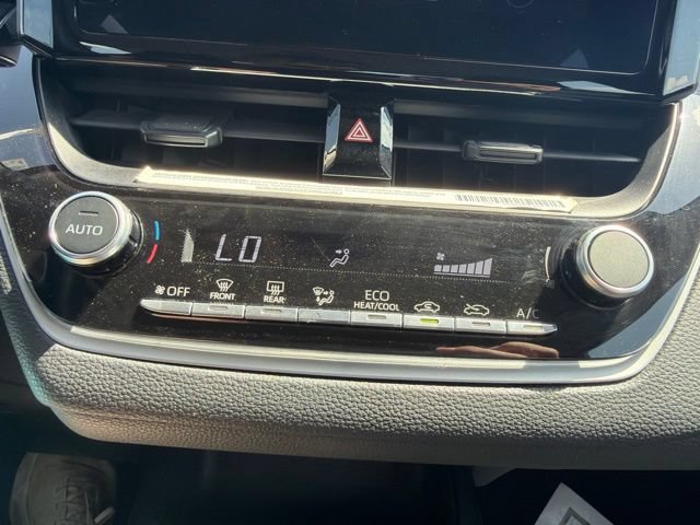 Used 2024 Toyota Corolla LE FWD image 25