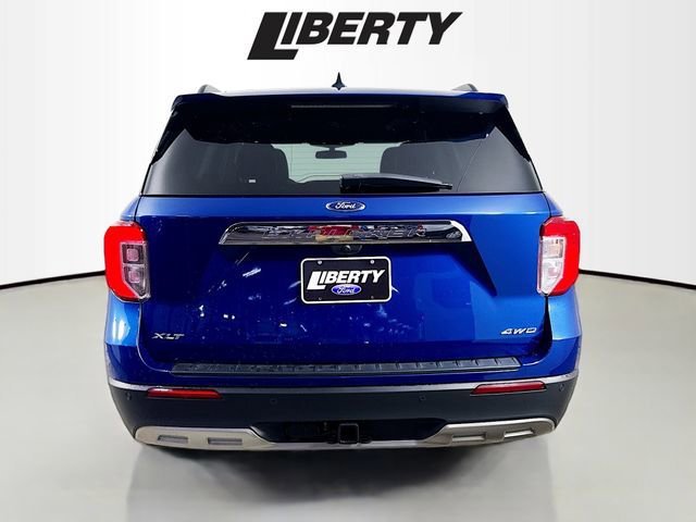 Certified 2022 Ford Explorer XLT w/ Equipment Group 202A image 4