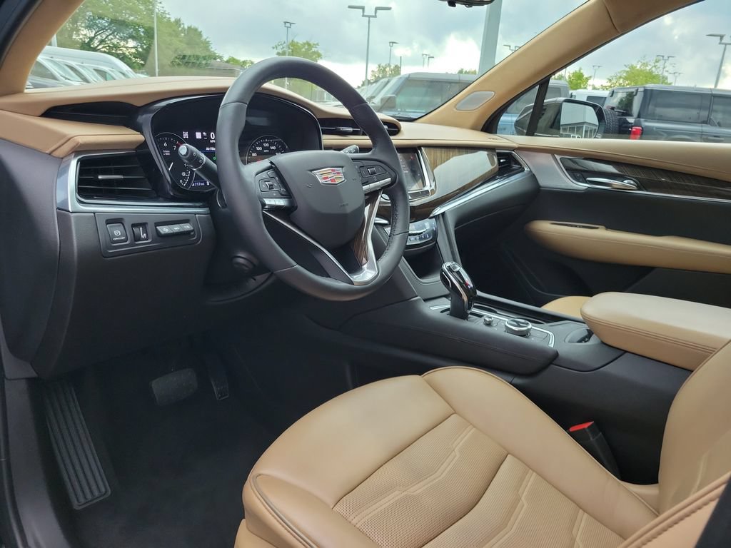 Used 2020 Cadillac XT6 Premium Luxury w/ Platinum Package AWD/4WD image 21