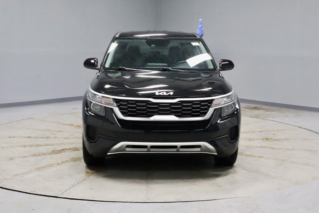 Used 2023 Kia Seltos LX image 8