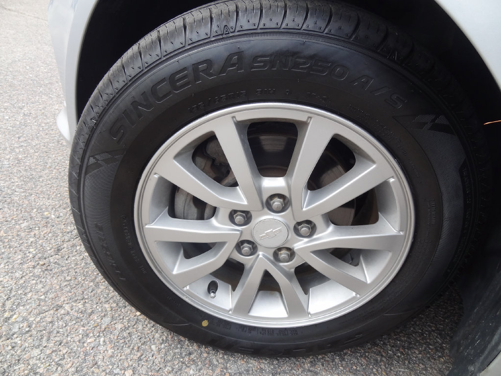 Used 2018 Chevrolet Sonic LT w/ Convenience Package FWD image 32