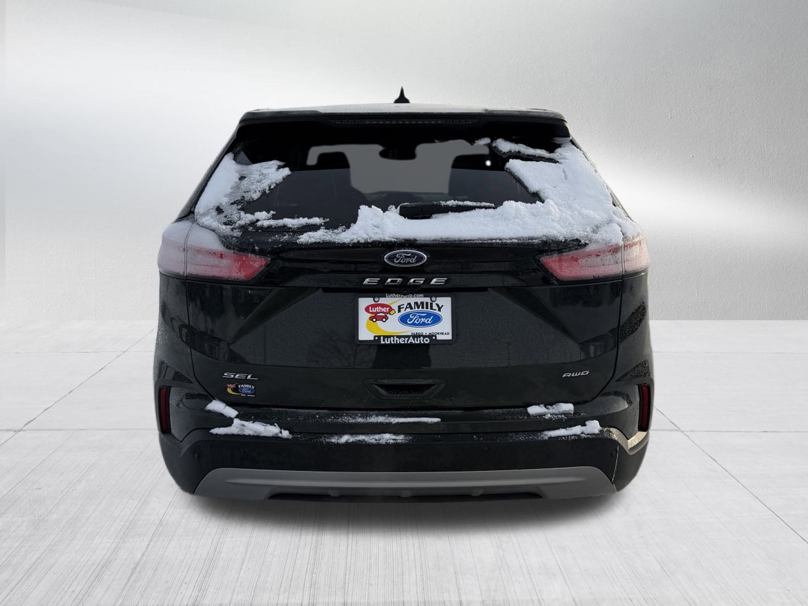 Certified 2024 Ford Edge SEL w/ Convenience Package image 4