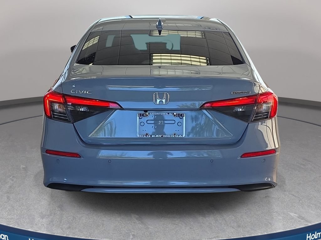 Used 2022 Honda Civic Touring image 6