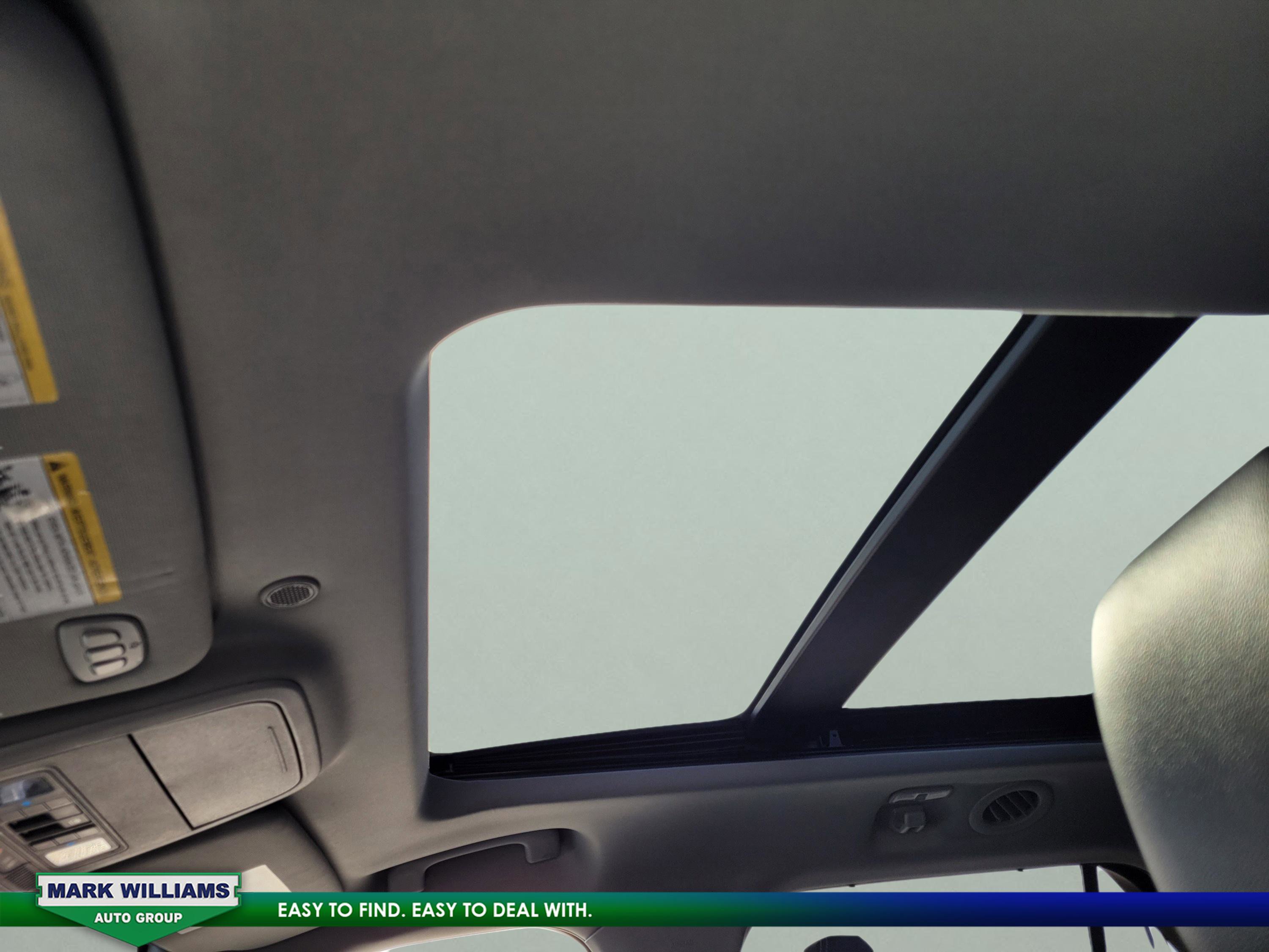 Certified 2022 Ford Explorer Limited w/ Equipment Group 301A image 27