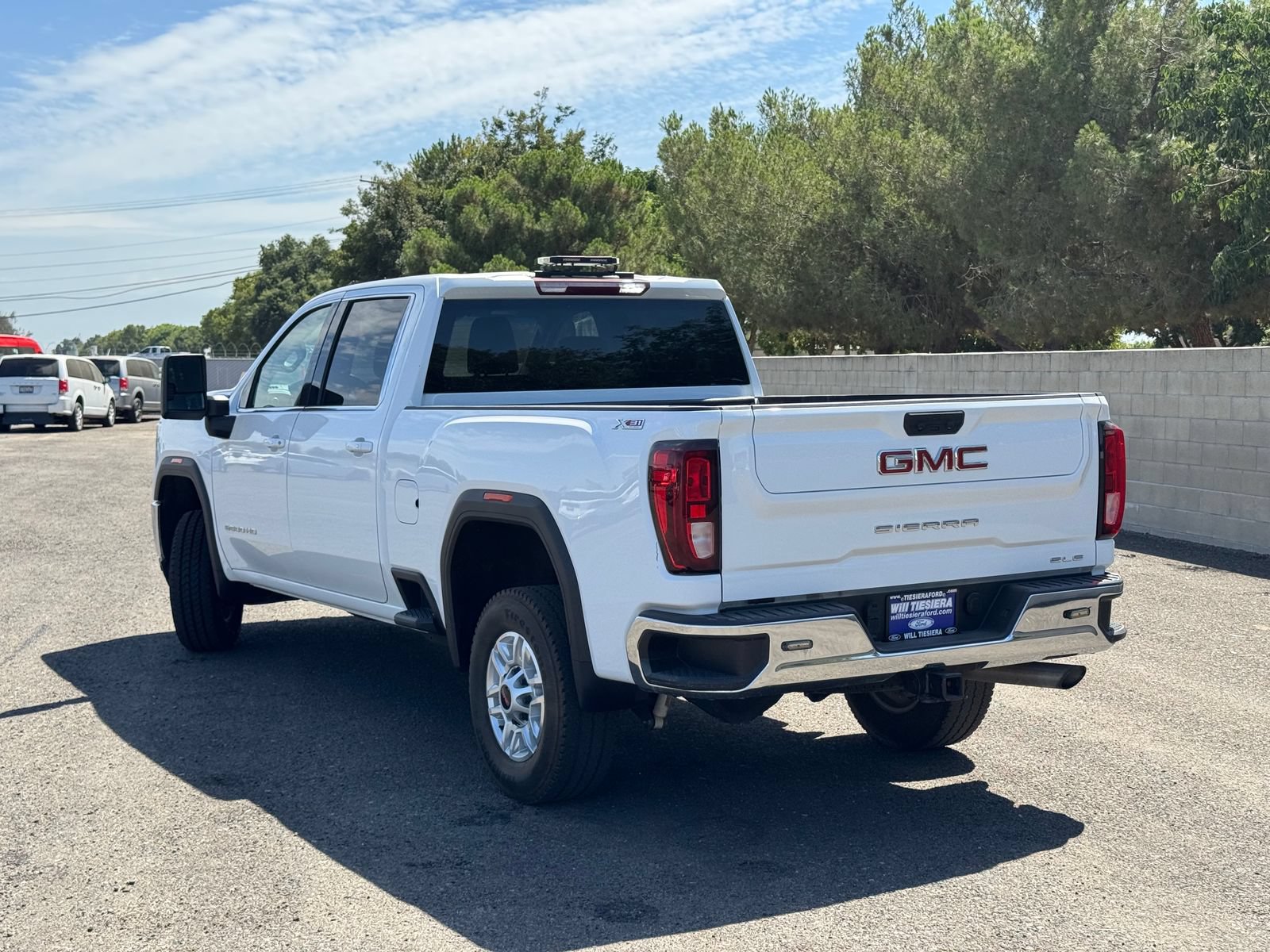 Used 2022 GMC Sierra 2500 SLE w/ SLE Convenience Package AWD/4WD image 6