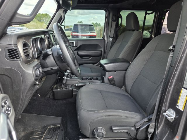 Used 2018 Jeep Wrangler Unlimited Sport S AWD/4WD image 13