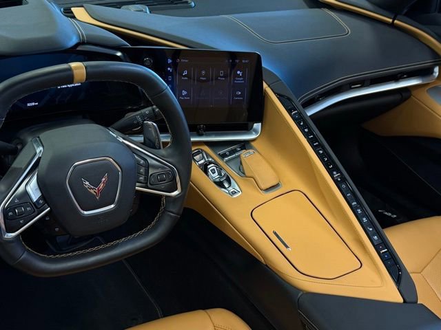 Used 2024 Chevrolet Corvette Stingray Preferred Conv w/ 2LT image 28