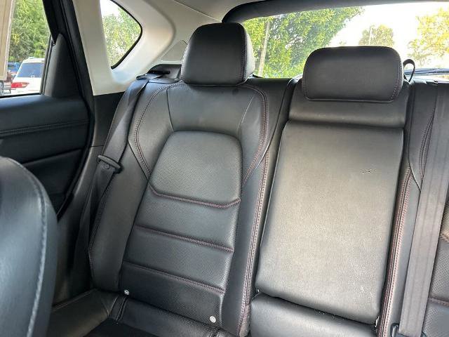 Used 2024 MAZDA CX-5 Carbon Edition image 12