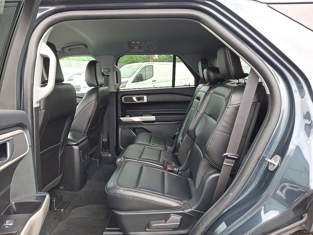 Certified 2023 Ford Explorer XLT w/ Equipment Group 202A AWD/4WD image 20