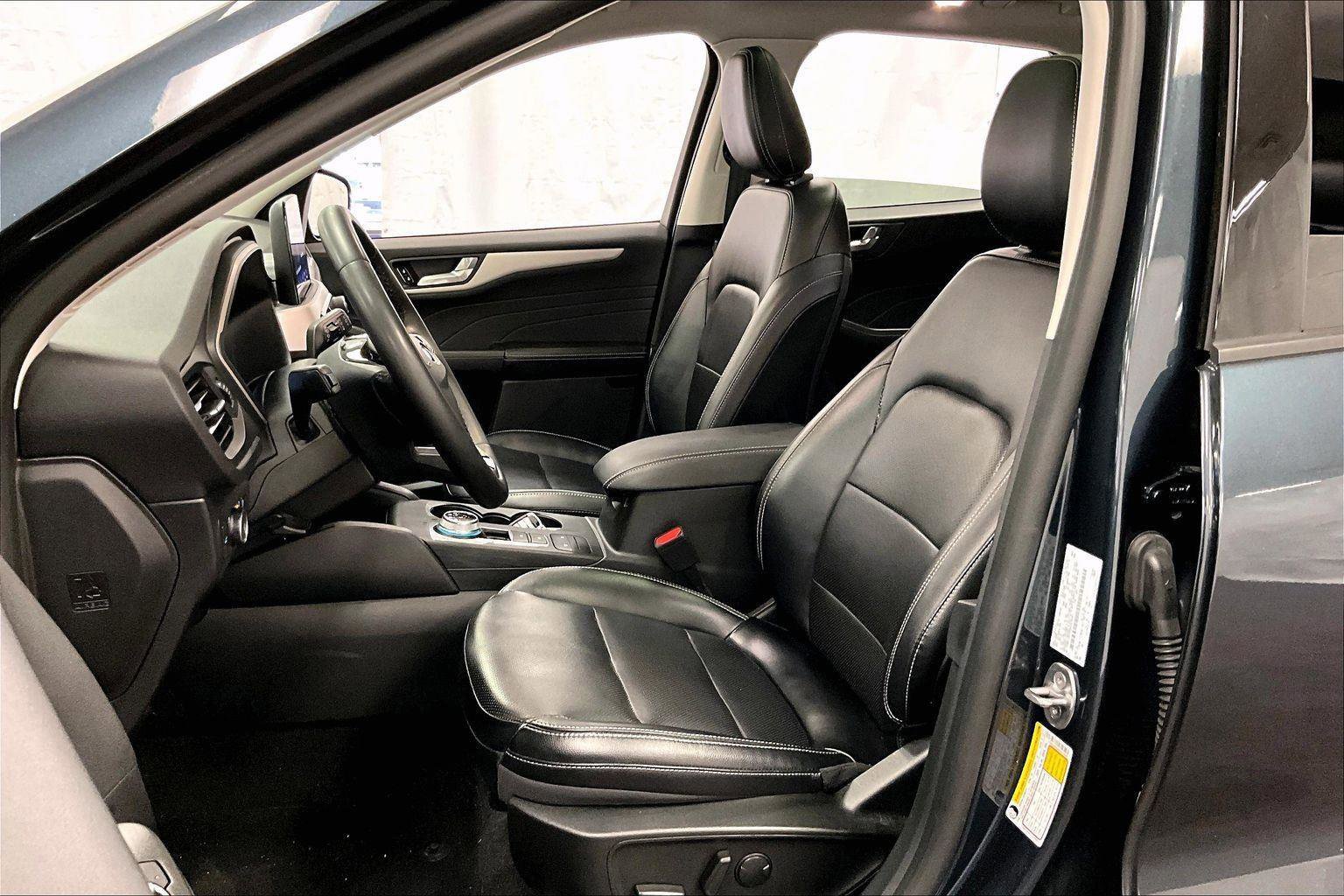 Certified 2022 Ford Escape SEL image 24