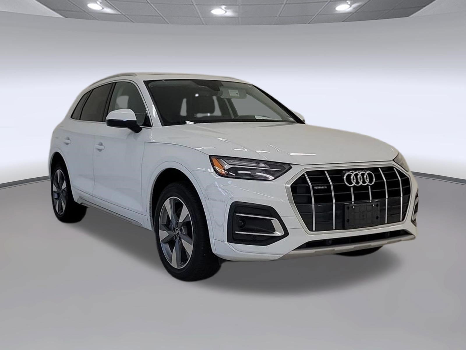 Used 2024 Audi Q5 2.0T Premium w/ Convenience Package AWD/4WD image 5
